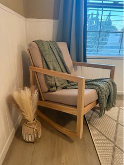 Accent chair