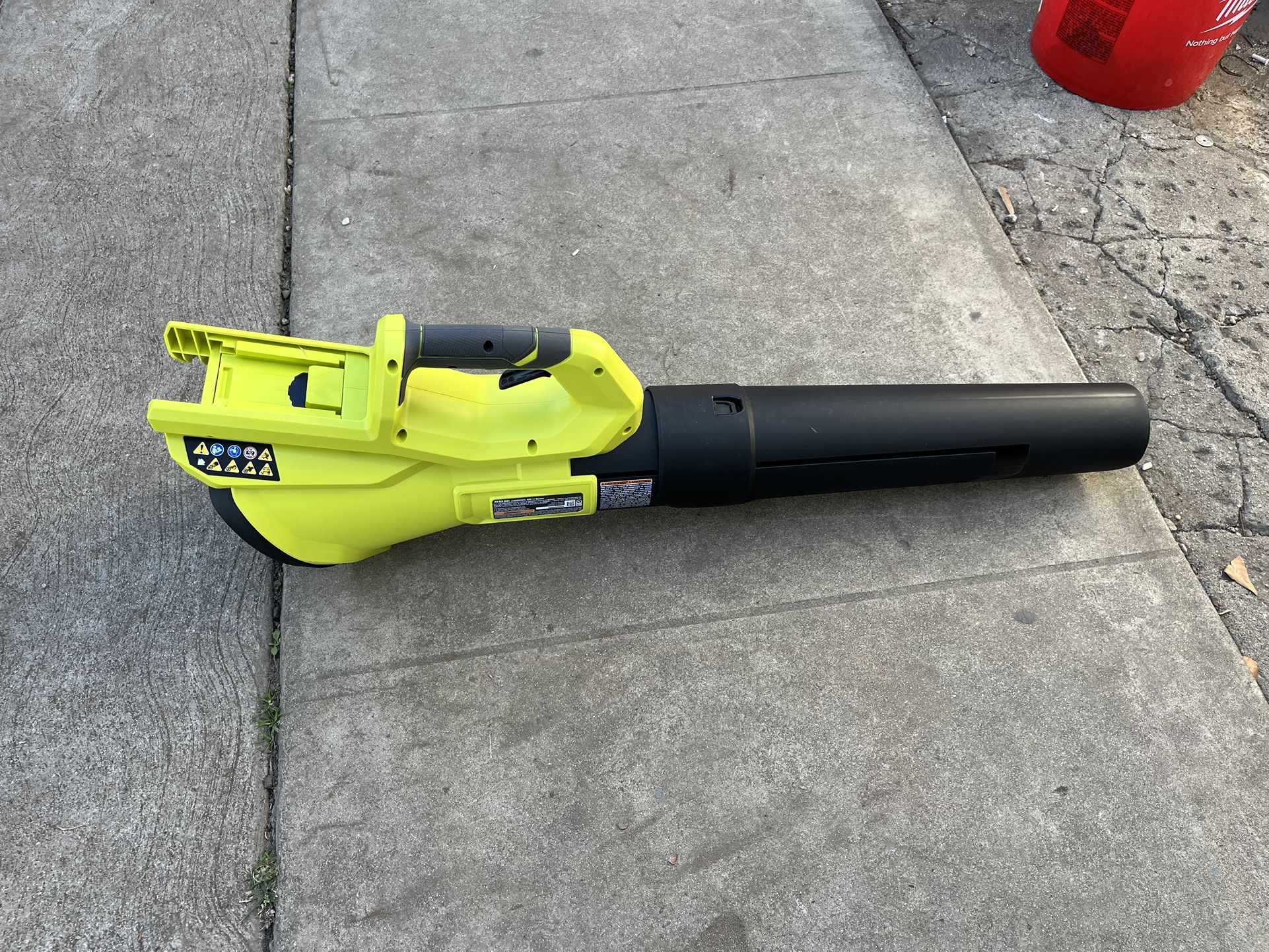 RYOBI 40V 120 MPH 550 CFM Cordless Battery Leaf Blower Tool Only