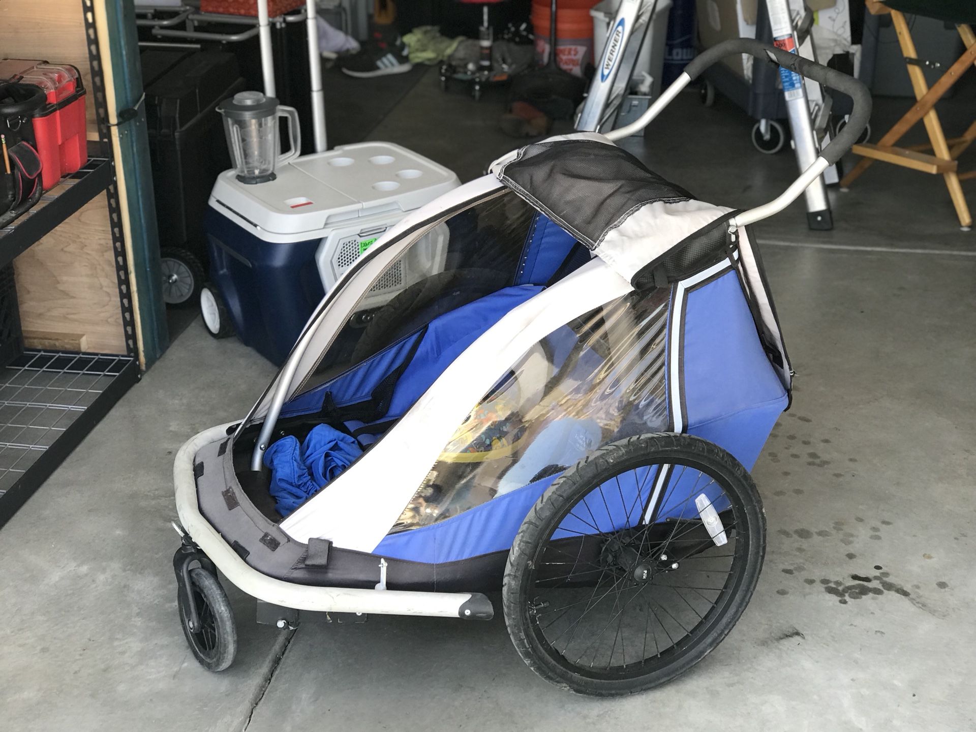 Kidarooz Double Bike Trailer with rain shield AND helmet for Sale in Broomfield CO OfferUp