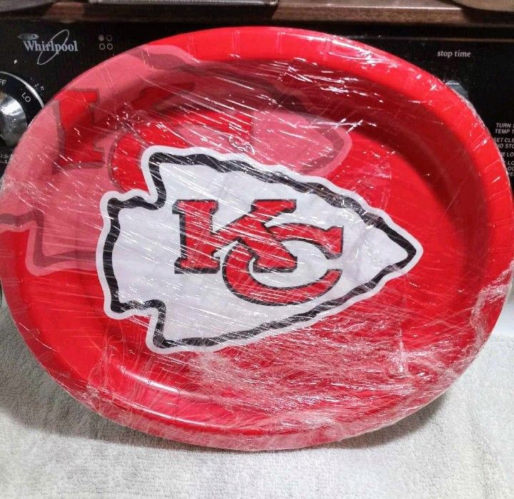Kansas City Chiefs Football Paper Tray Plates