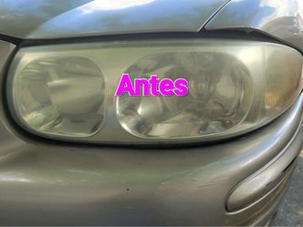 Restauración de faros opacos quedan brillosos voy a domicilio estoy disponible todos los días a cualquier hora.