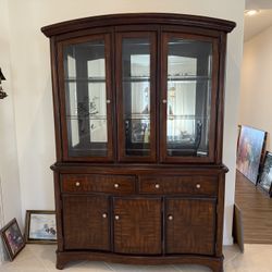 Large China Cabinet Wood And Glass BEAUTIFUL Curio