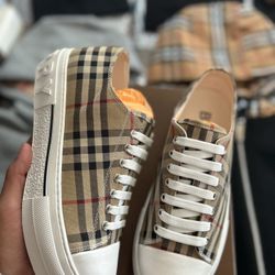 Burberry Shoes 