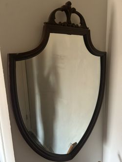 Hibriten Furniture Shield mirror