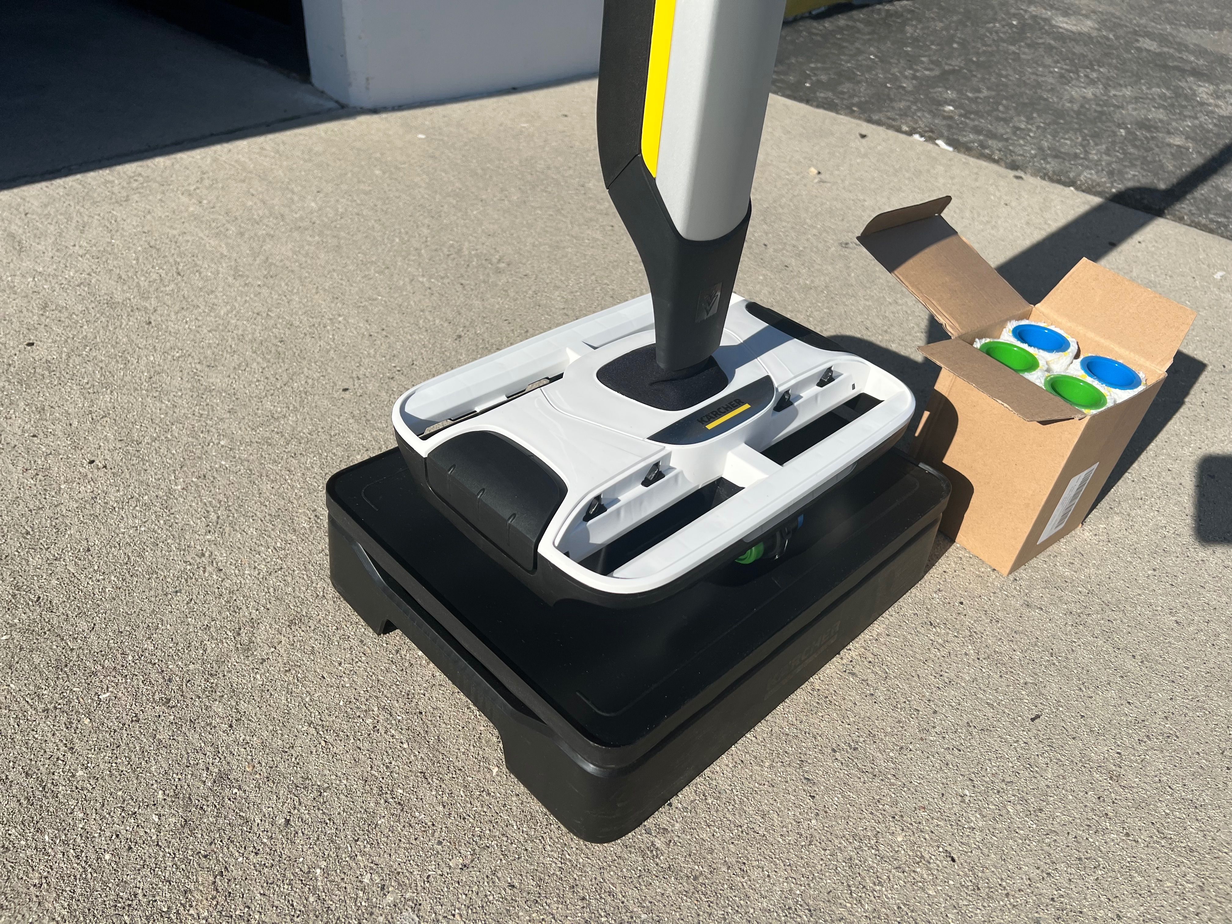 Kärcher FC 7 Cordless Hard Floor Cleaner – Includes NEW Rollers