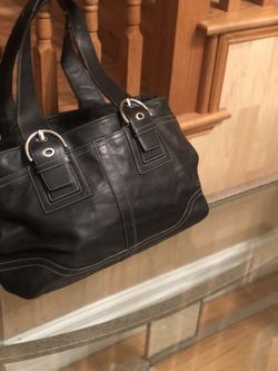 Vendo bolsa coach muy buenas condiciones