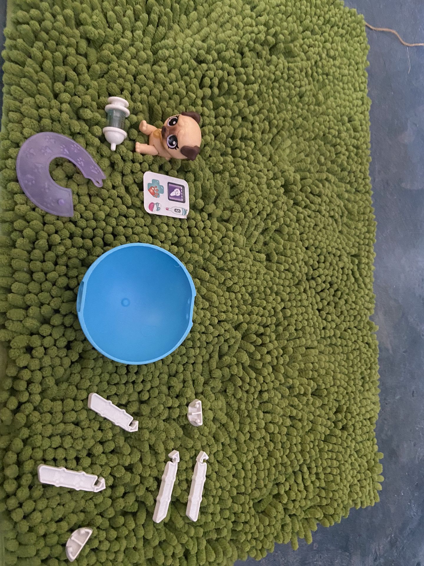 Pet rescue toy