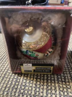 1999 Hallmark Keepsake Ornament “Festival Of Fruit”