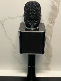 Sharper image rechargeable Wireless Karaoke Microphone with Speaker