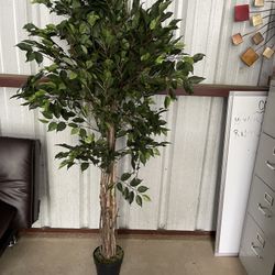 Artificial Tree 