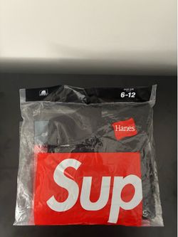 Supreme socks