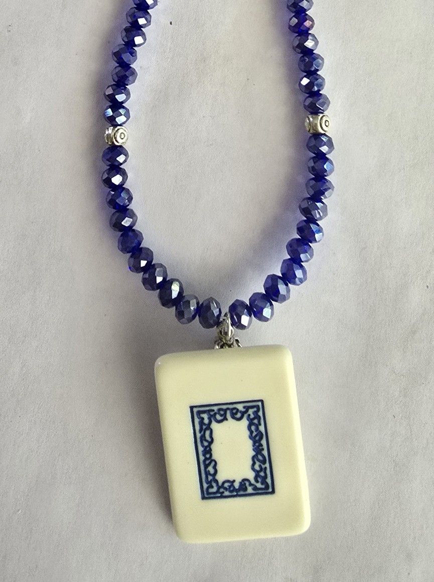 MAHJONG LOVERS UNIQUE BOUTIQUE DESIGNER SWAROVSKI BEADED ROYAL BLUE 19"NECKLACE