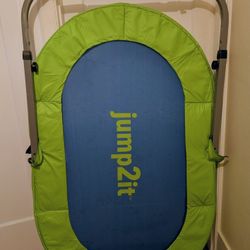 Two person trampoline with foldable handlebar 