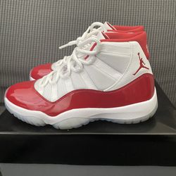 Men’s Jordan Cherry 11s Size 9