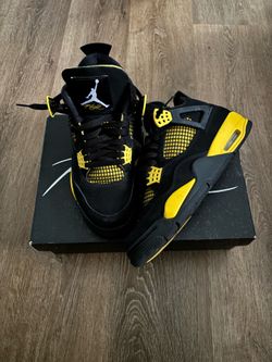Jorden 4 yellow thunder