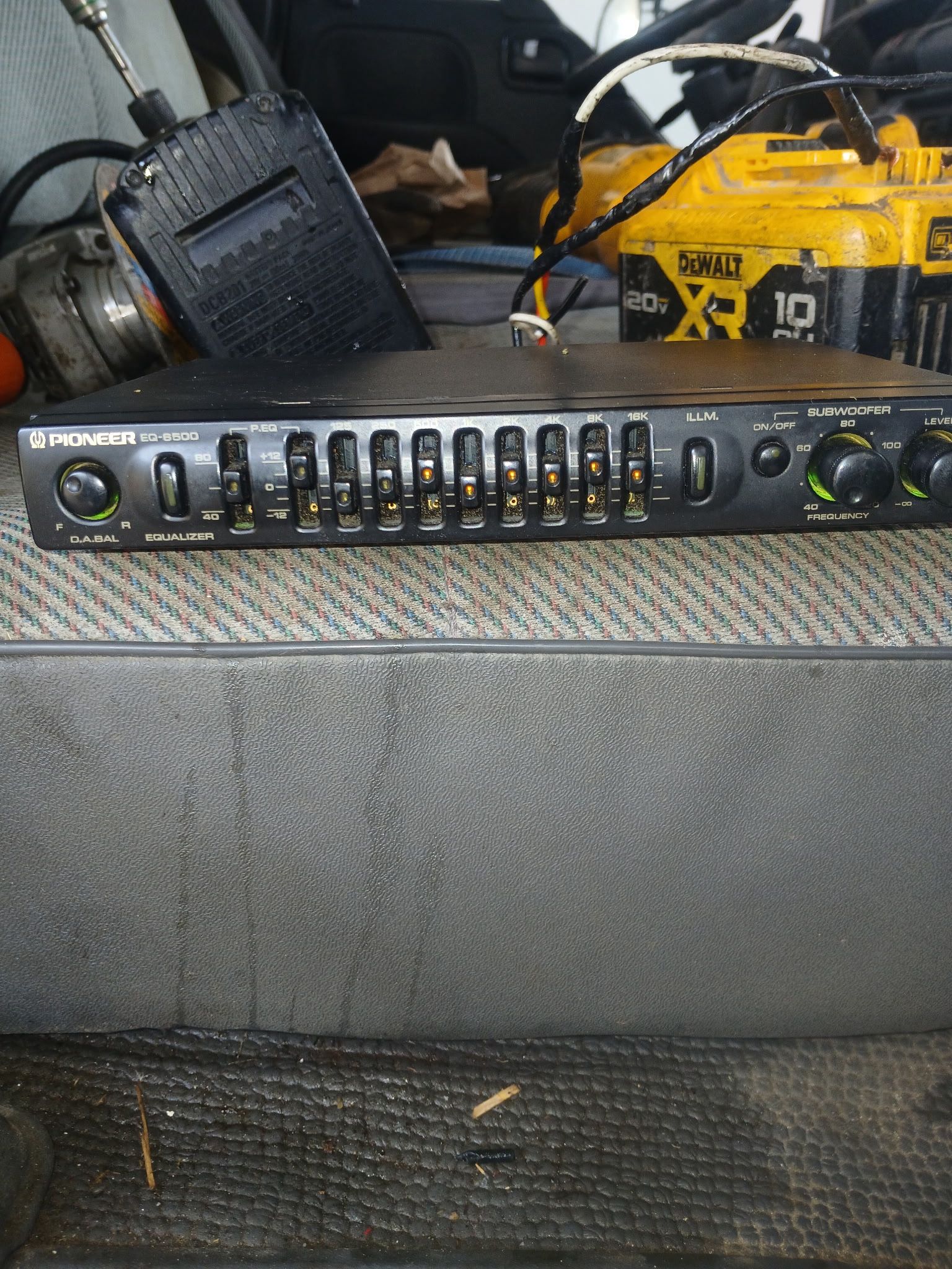 Vintage pioneer equalizer eq-6500 good working condition 150 