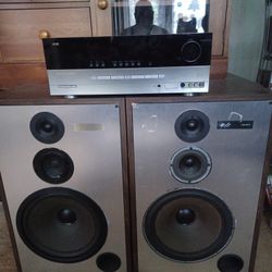 HARMAN KARDON AVR-147 HOME THEATER RECEIVER AND JBL 902VX LOUDSPEAKERS $500 FINAL PRICE 