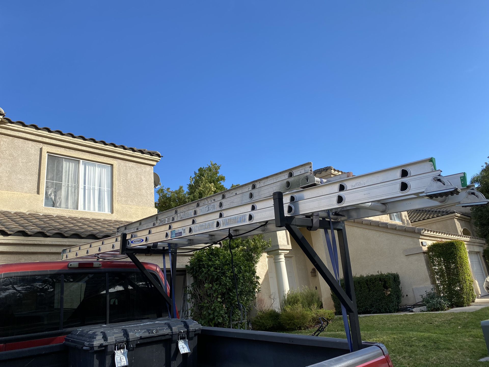 28’ Werner extension ladder used only a couple times