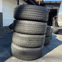 265 70 16 GoodYear Wrangler Set of 4 Used