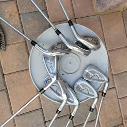 Cleveland CG4 Tour Irons 3-PW stiff steel shafts great shape