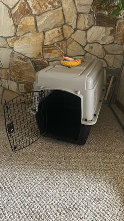 Small to Medium Dog Crate & Cage (Need gone ASAP Moving)