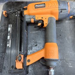 RIGID  - NAIL GUN 