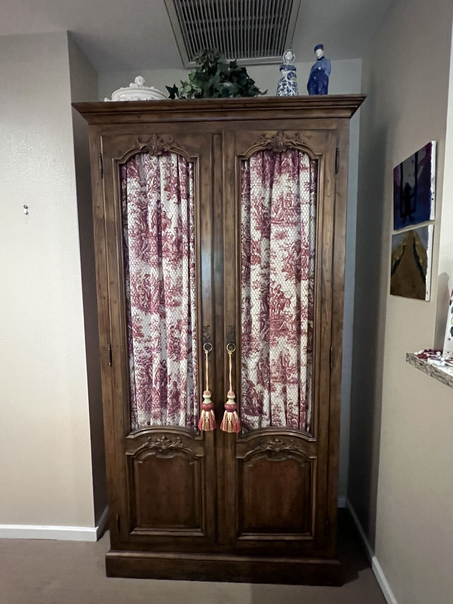 Estate Sale Rancho San Diego/El Cajon By Appointment Only