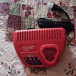 Milwaukee M12 Battery Charger