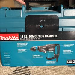 Makita 11lb demolition hammer