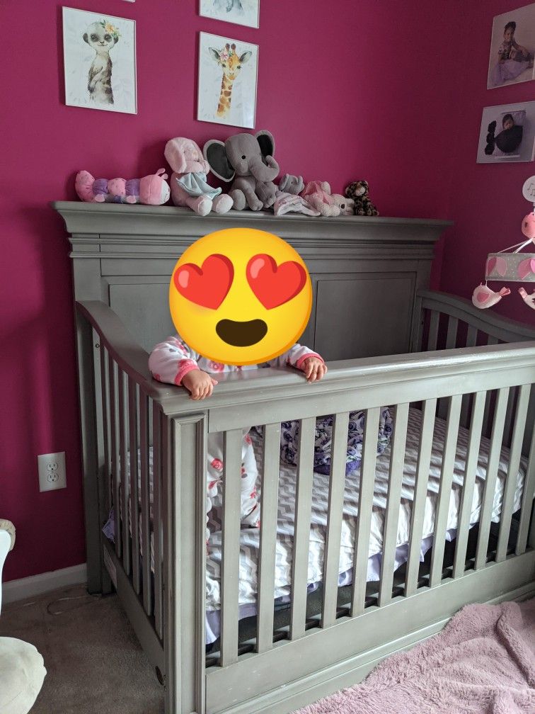 Convertible Crib/Toddler Bed with Mattress 