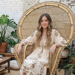 Vintage Rattan Peacock Chair 60's-70's Adult size EUC Accepting Offers