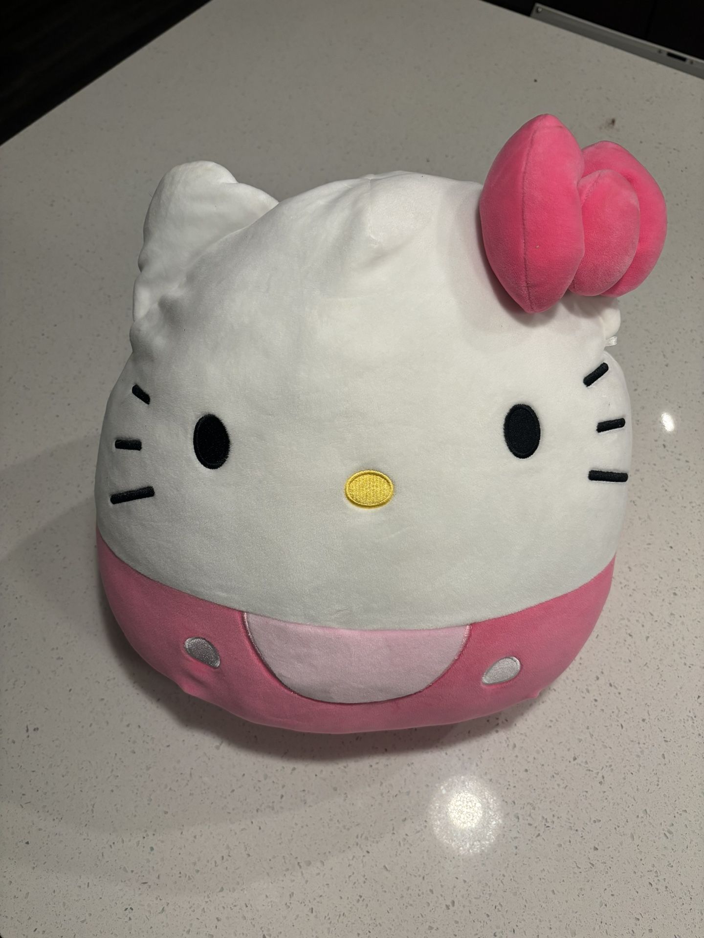 HELLO KITTY PLUSHIE MELLOW
