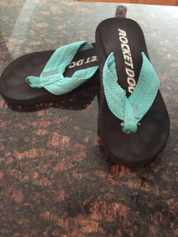 Size 6.5 flip flops