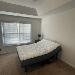 Queen Mattress And Adjustable Bed Frame