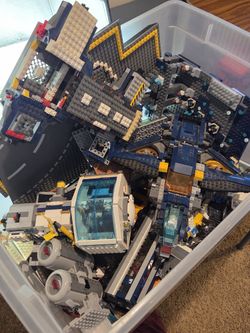 Lots Of LEGO Sets