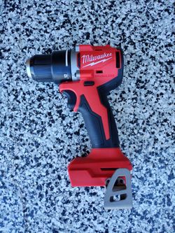 Drill Milwaukee m18 tool only