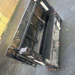 Used Lift Gate