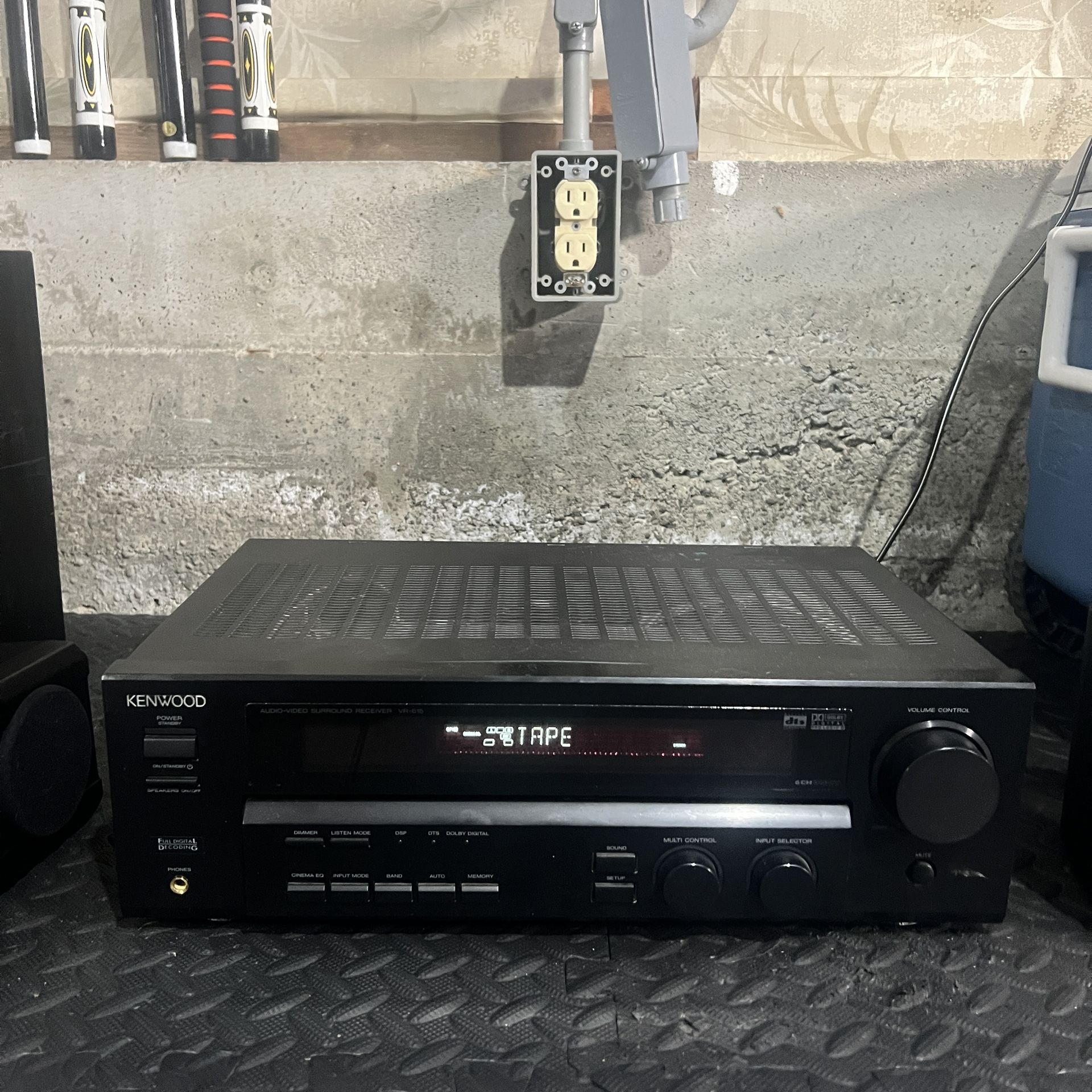Kenwood VR-615 5.1 Channel Audio-Video AM/FM Receiver w/ Surround Speaker