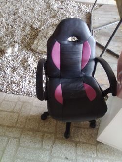 Black and Pink Racing Style Gaming Chair