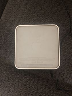Apple AirPort Extreme router