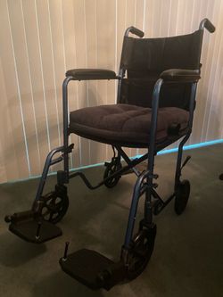 Nova 300 series transport chair