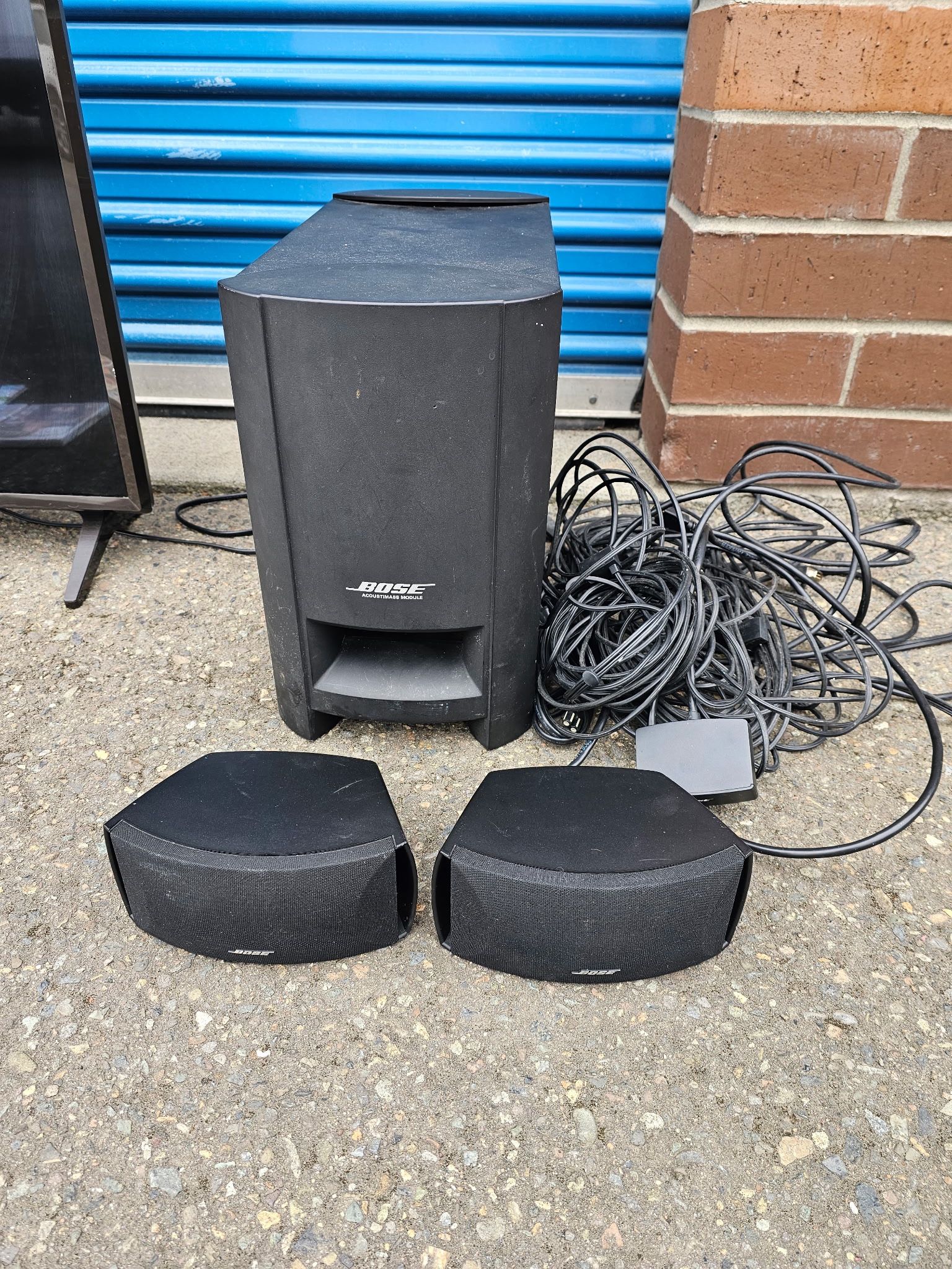 Bose Cinemate Digital Home Theater Speaker System