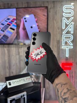 Samsung Galaxy S24 Plus 256 GB - Black (Unlocked) + Warranty