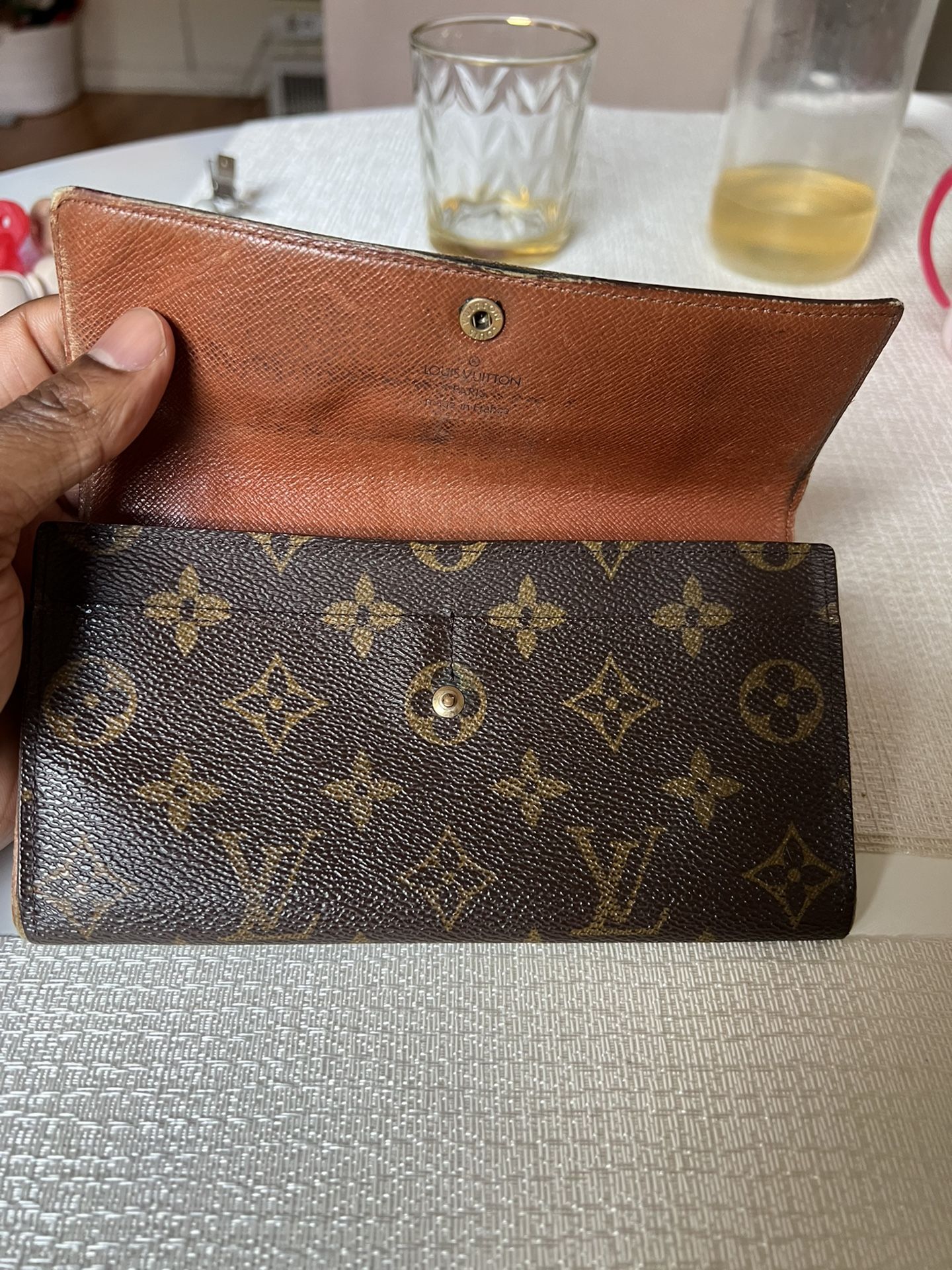 Louis Vuitton Sarah Long Wallet Authentic for Sale in Jamaica, NY - OfferUp