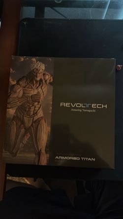 Revoltech Armored Titan