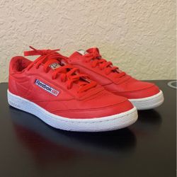 Red Reebok Classic 