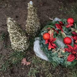 A Big, Beautiful, Decorated Christmas Wreath, With Two Ornaments ( All For$30) ( NO SHIPPING)