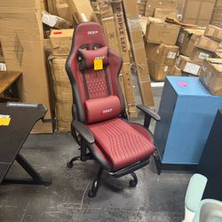 New in box DEEPfurniture Video Game Chair Ergonomic Comfortable Gaming Office Chair Height-Adjustable with a 360° Swivel Base and Headrest