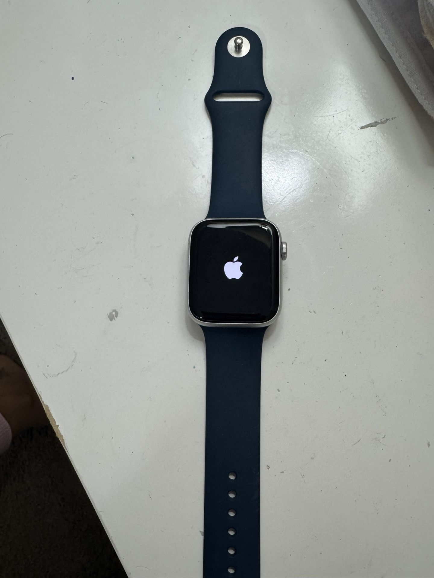 Apple Watch SE (1st Generation) – 44mm Aluminum Case, GPS – Model A2352