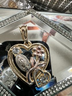 Dije De La Virgen De Guadalupe De Oro Laminado De Calidad 
